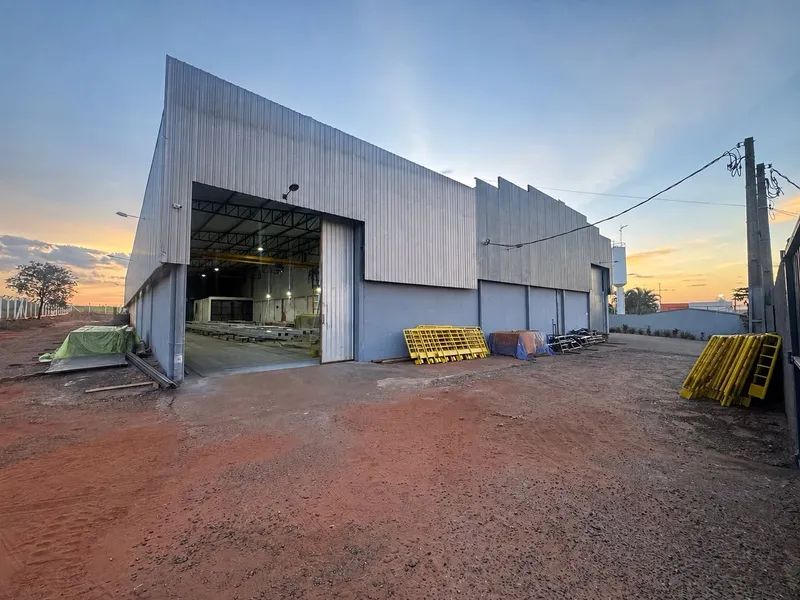 Galpão da unidade industrial da QualyJat em Olímpia — SP